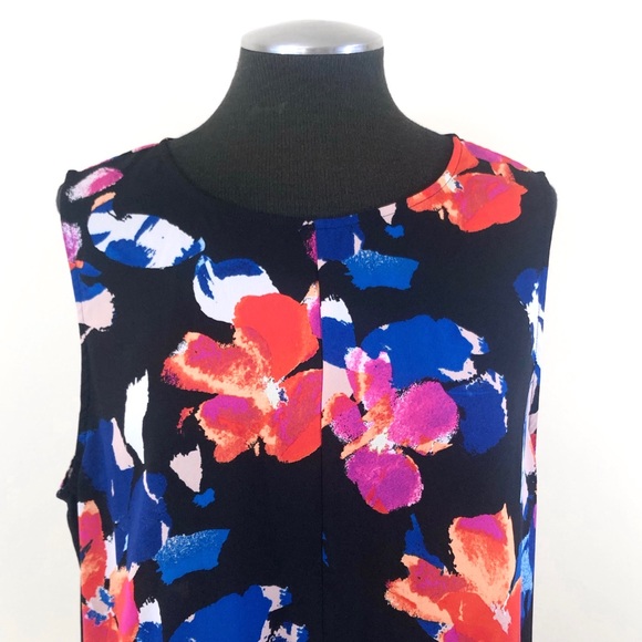 Vince Camuto - Floral Sleeveless Peplum Top - Picture 3 of 11
